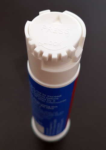photo of the safety locking mechanism on the bottle of dynamo delay spray